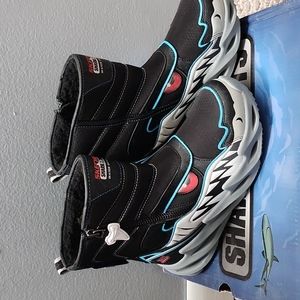Skechers boys Shark boots size 2